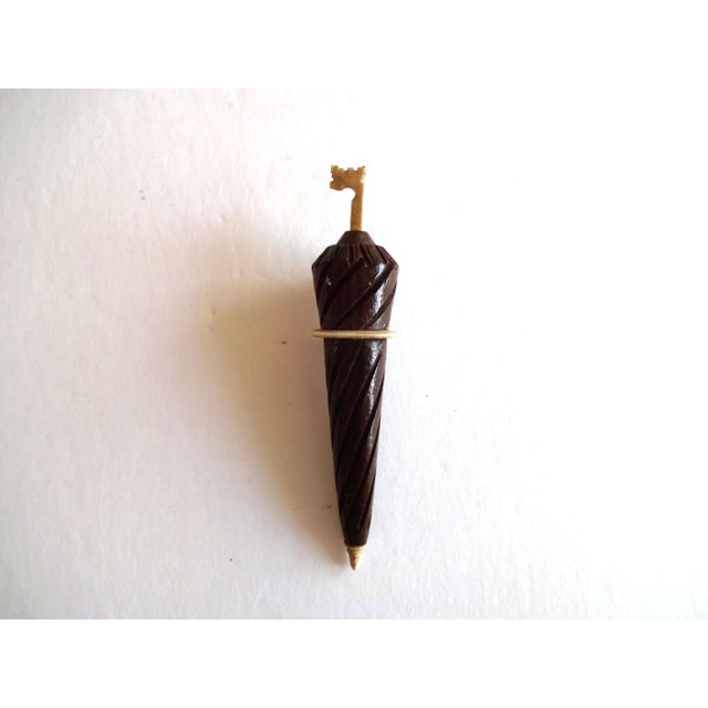 Antique 19th-Century French Parasol Treen Carved Rosewood Needle Case For Sale - Image 4 of 9