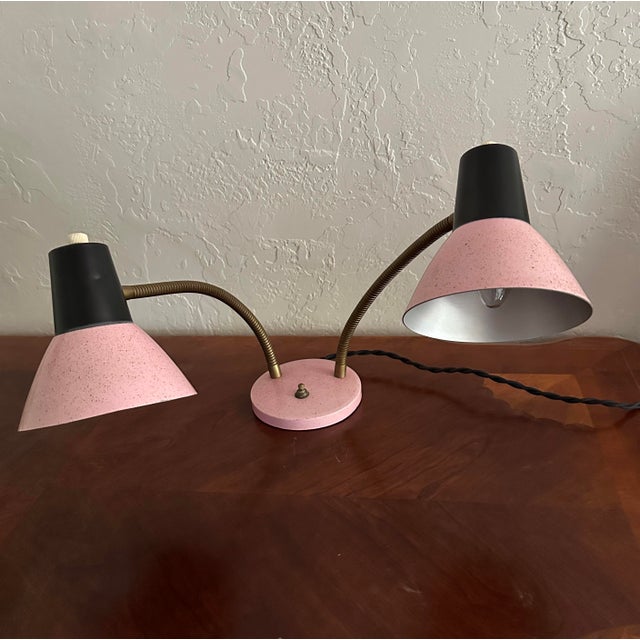 1950s Mid-Century Modern Dual Gooseneck Desk Lamp; Pink and Black Metal Cones For Sale - Image 4 of 14