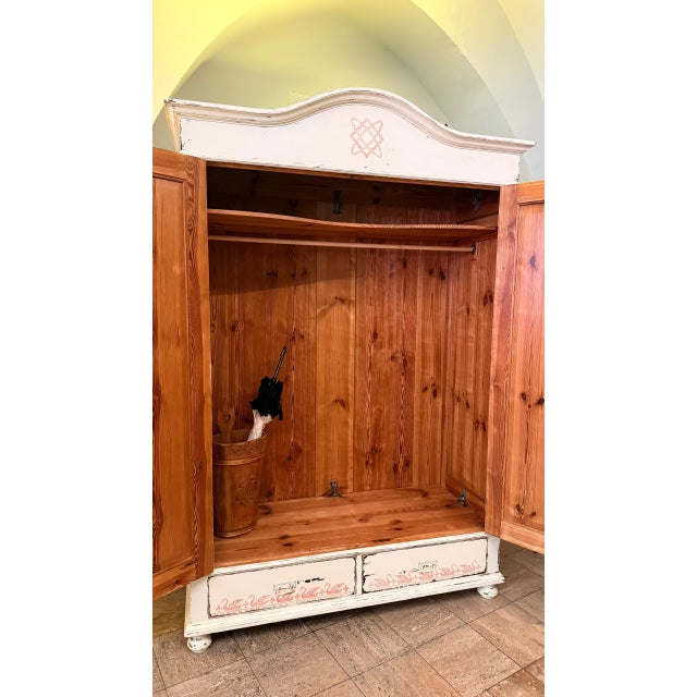 Vintage Farmhouse Wardrobe in Hand-Painted Pine, 1920 For Sale - Image 4 of 12