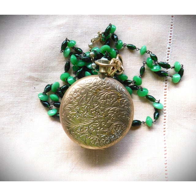 1980s Vintage Victorian Gold Pocket Watch Locket, Green Cameo Woman, Long Art Glass Chain For Sale - Image 5 of 16