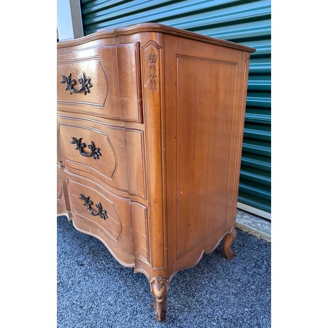 1940s Vintage 1940s Joseph Gerte Boston Custom Mahogany 9-Drawer Dresser & Mirror Set For Sale - Image 5 of 12