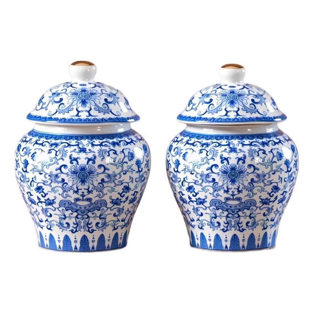 Vintage Chinoiserie Blue and White Porcelain Ginger Jars With Lid-Set of 2 For Sale