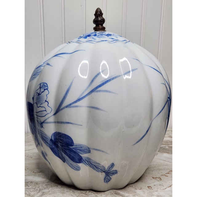 Antique Chinese Blue White Ginger Jar Hand Painted Porcelain 13 Inch Melon Ribbed For Sale - Image 4 of 12