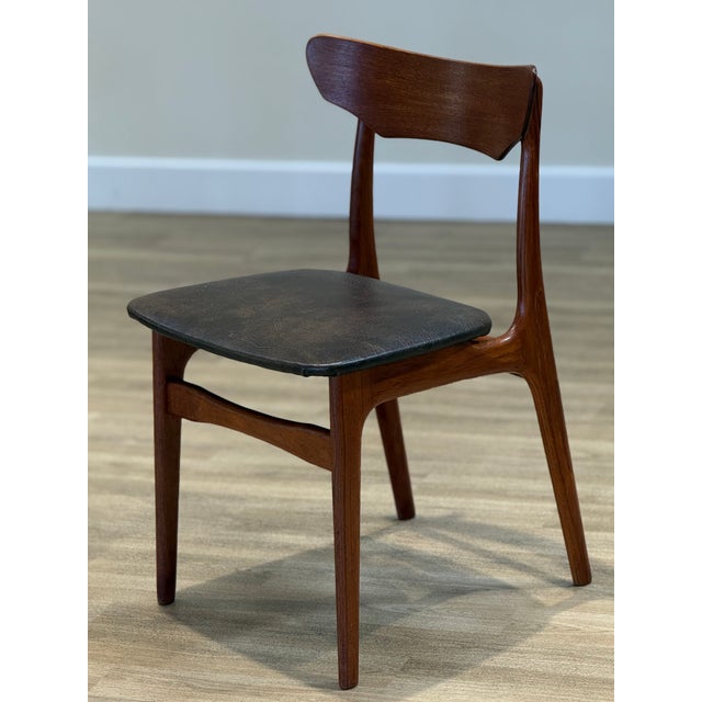 Mid-Century Modern Vintage Danish Teak Dining Chairs by Schiønning & Elgaard for Randers Møbelfabrik, 1960s, Set of 6 For Sale - Image 3 of 5