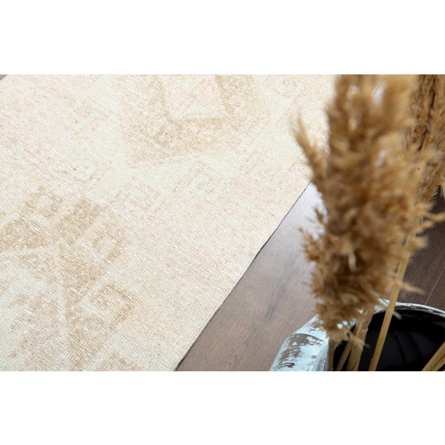 Turkish 1970s Vintage Turkish Handmade Wool Cotton Beige Runner Rug For Sale - Image 3 of 11