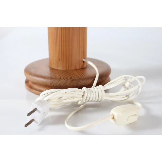 Black Tall Table Lamps in Pine by Uno Kristiansson for Luxus, Sweden, 1970s, Set of 2 For Sale - Image 8 of 9