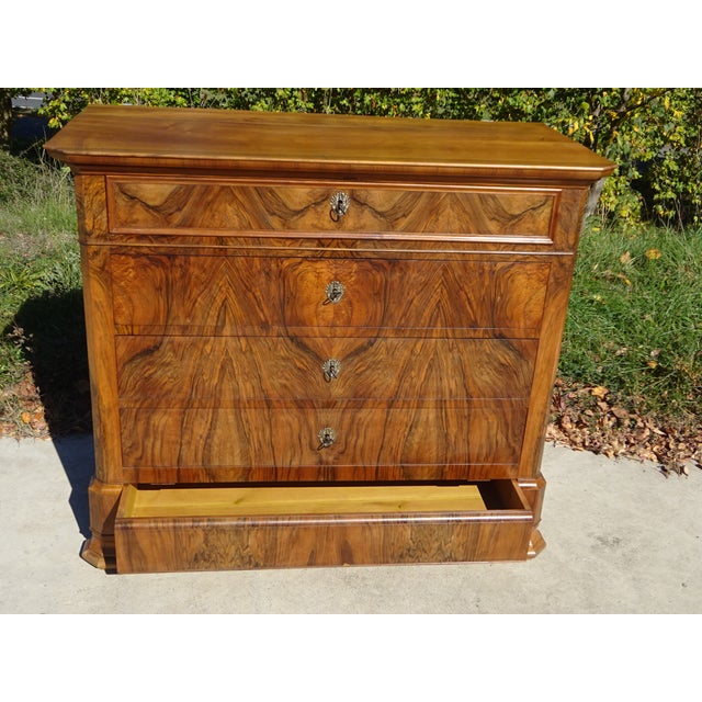 Large Louis Philippe Walnut Chest of Drawers, 1890s For Sale - Image 16 of 18