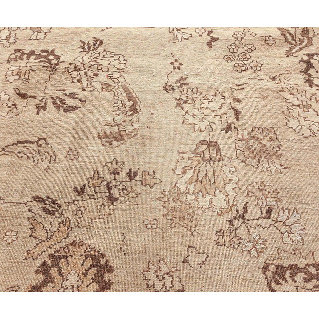 1900 - 1909 Fine Antique Indian Amritsar Beige and Brown Handwoven Wool Rug For Sale - Image 5 of 7