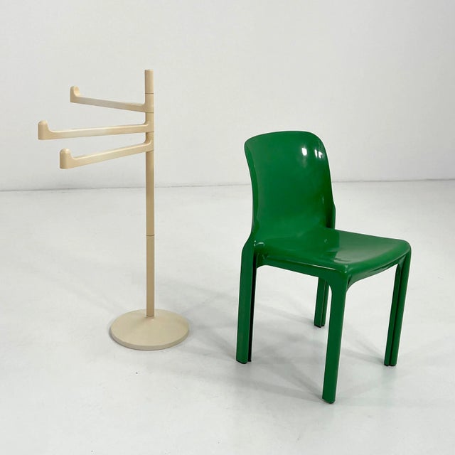 White Standing Towel Rack by Makio Hasuike for Gedy, 1970s For Sale - Image 5 of 7