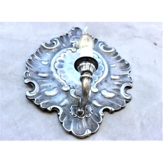 Silver Italian Rococo Revival Zinc Wall Sconces, 1950s, Set of 2 For Sale - Image 8 of 10