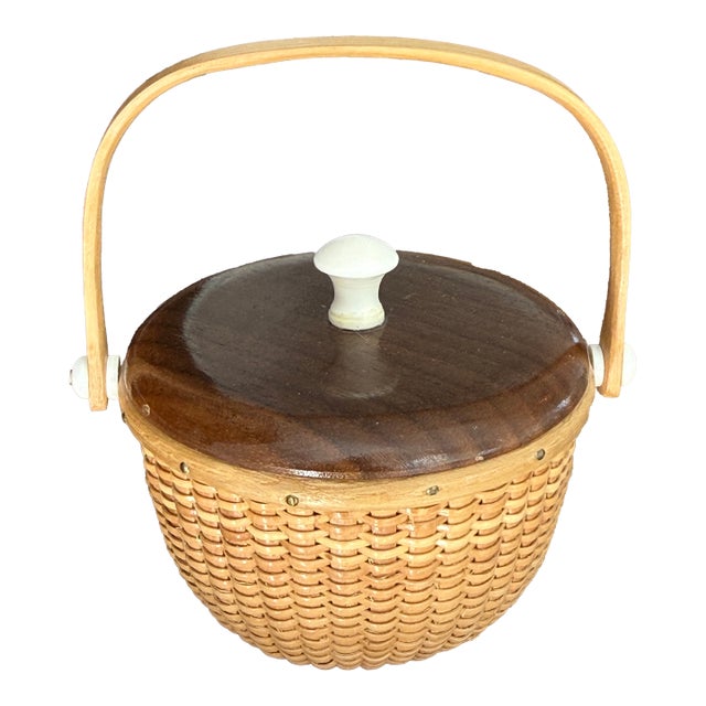 Woven Nantucket Basket Signed For Sale