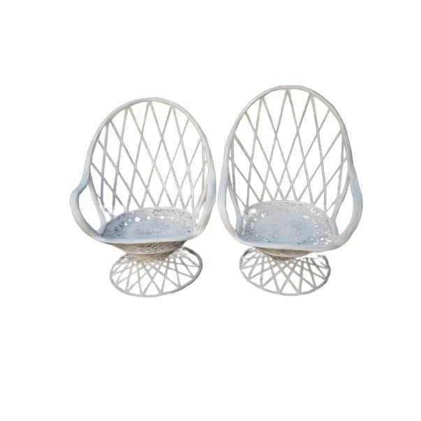 1960s Russell Woodard Spun Fiberglass Swivel Patio Chairs, Attributed - Set of Two For Sale - Image 11 of 12