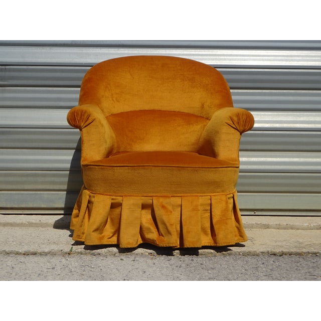 Small and lightweight, this armchair is very comfortable. The reinforced lower backrest provides excellent support. It...