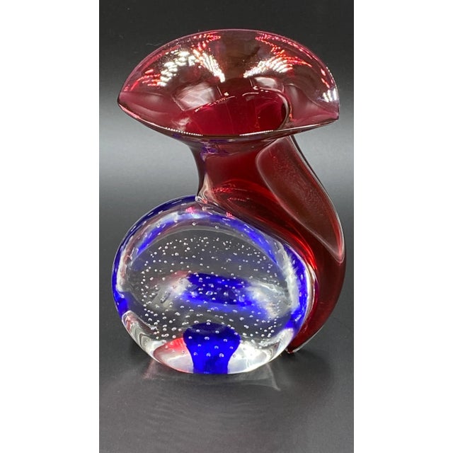 Contemporary Vintage 1990s Young and Constantin Murano Style Blown Glass Vase in Red, Clear and Blue With Controlled Bubbles For Sale - Image 3 of 7