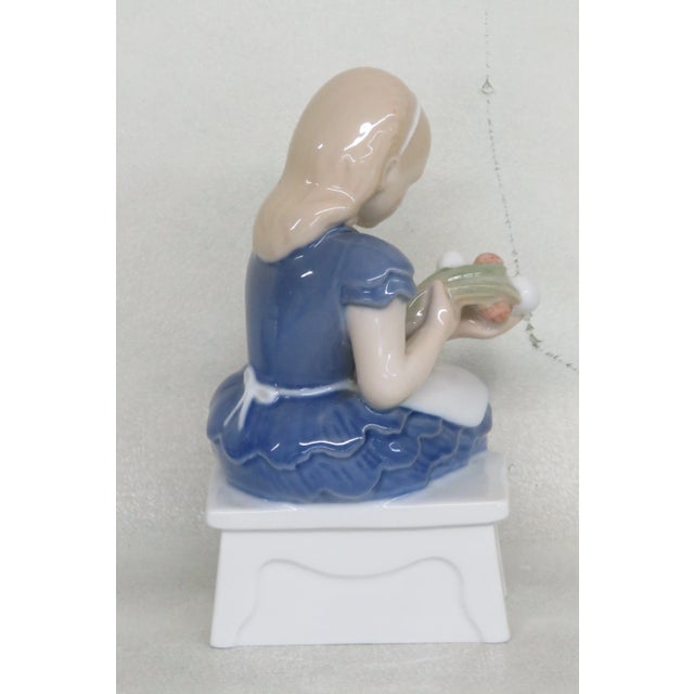 Bing & Grondahl Bing Grondahl 2298 Idas Flowers Girl Porcelain Figurine 4468b For Sale - Image 4 of 11