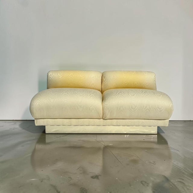 1970s Vintage Bernhardt Brass Base Slipper Love Seat For Sale - Image 5 of 14