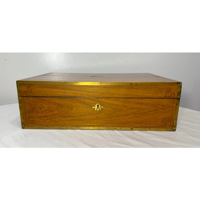 Art Deco Large High Quality Antique 19th Century Wood Inlaid Brass Writing Lap Desk Box For Sale - Image 3 of 18