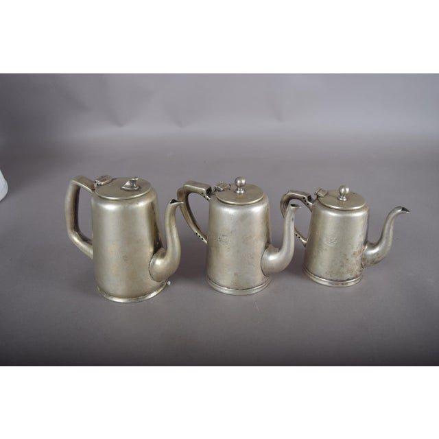 English Graduated Silver-Plated Coffee Pots, 1930s, Set of 3 For Sale - Image 9 of 10