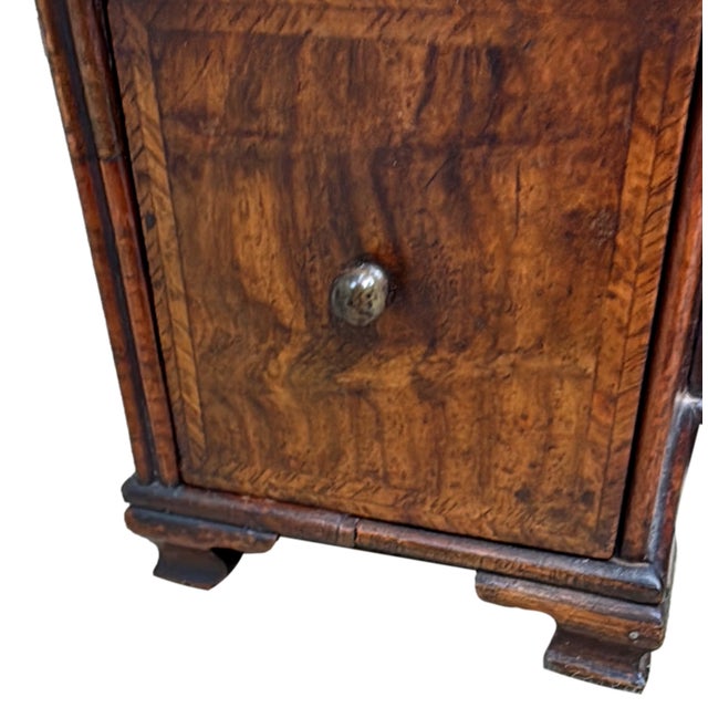 Georgian Walnut Dressing Table Mirror, 1720 For Sale - Image 10 of 16