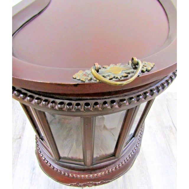 1930's Queen Anne Mahogany Kidney Shaped Beveled Glass Tray Top Drink Cabinet For Sale - Image 17 of 18