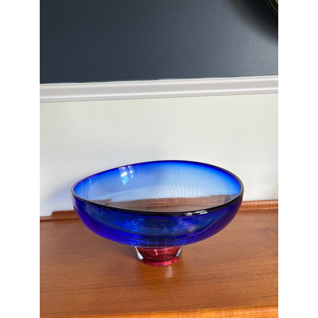 1970s Signed Göran Wärff Kosta Boda Cobalt Blue & Ruby Art Glass Centerpiece Bowl For Sale - Image 5 of 12