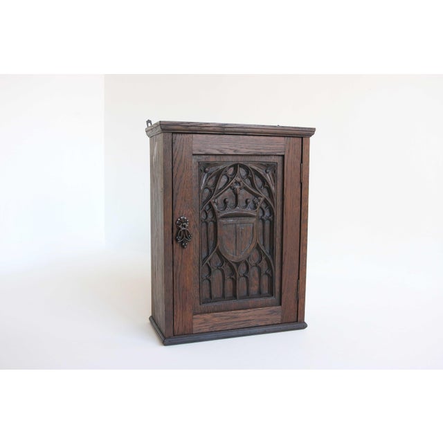 Antique French Neo-Gothic Wall Cabinet in Hand-Carved Wood, 19th Century For Sale - Image 13 of 13