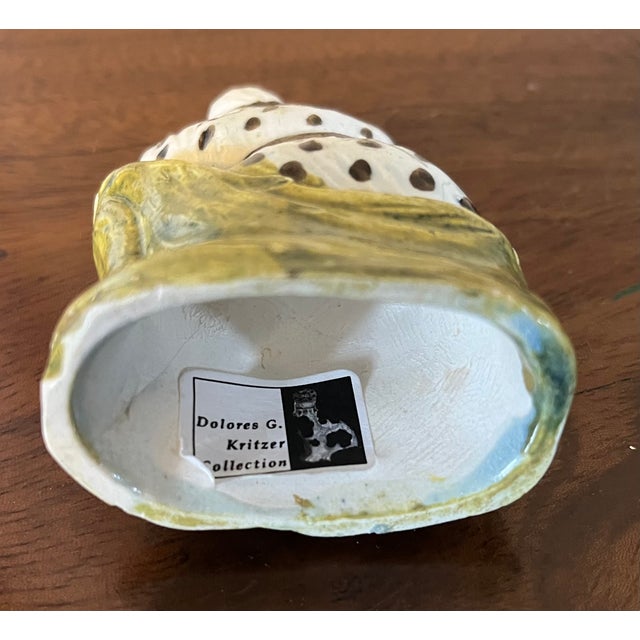 Antique 18th Century English George III Staffordshire Prattware Figure of an Old Woman For Sale - Image 10 of 10