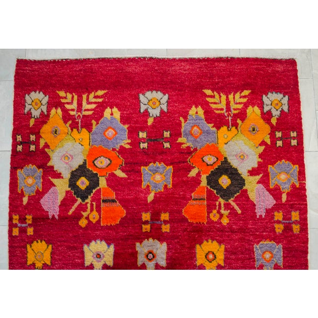 Authentic 1940s Turkish Rug 5x10 Vibrant Red Mid Century Modern Organic Wool Carpet For Sale - Image 9 of 14