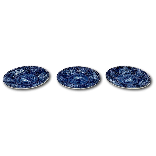 Stunning & Rare Antique Original Set of 3 Dark Flow Blue English Staffordshire 10 Inch Dinner Plates Circa 1830s For Sale - Image 13 of 18