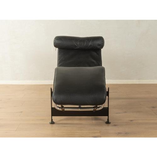 LC4 Chaise Longue by Le Corbusier for Cassina For Sale - Image 6 of 14