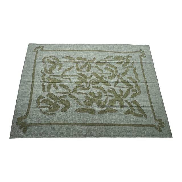 Handmade Woolen Flat Weave Geometric Floral Patterned Mint Green Area Rug - 6.5'x9' For Sale