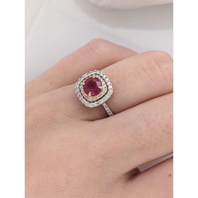 Beautiful Ruby Ring w Earth Mined Diamonds in Solid 14K White Gold Round 6mm For Sale In Columbus - Image 6 of 8