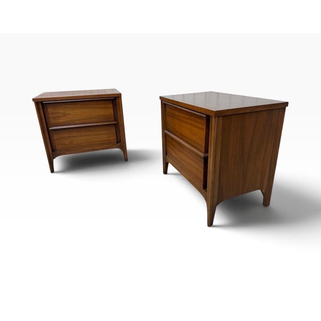 Mid-Century Modern Mid-Century Modern Walnut 2-Drawer Nightstands - Set of 2 - Refinished! For Sale - Image 3 of 8