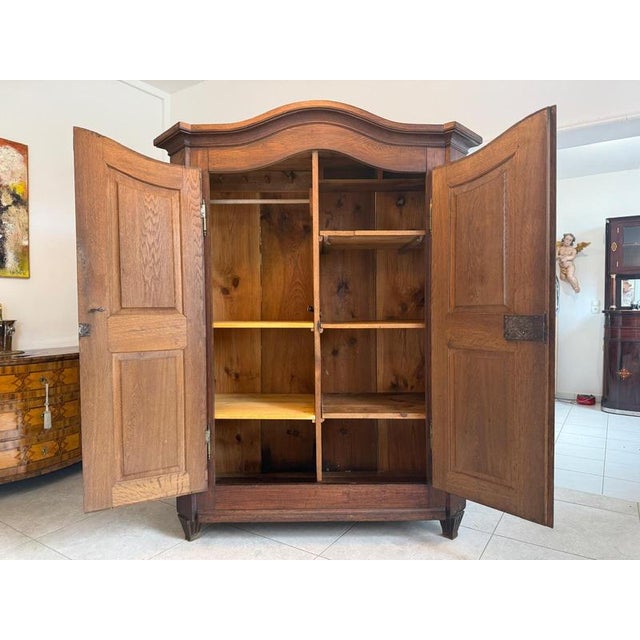 Baroque Hall Cabinet in Oak Wood For Sale - Image 12 of 18