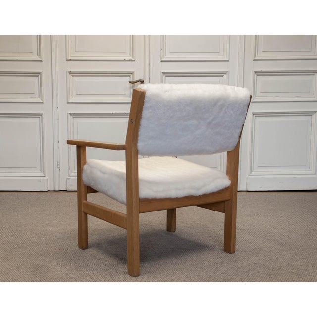 Oak Armchair with White Sheep Fur Upholstery by Hans J. Wegner, 1980s For Sale - Image 6 of 12