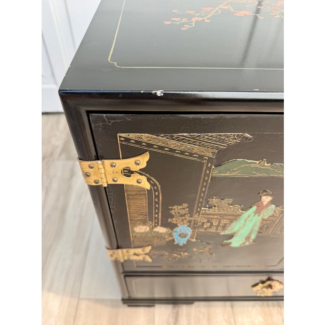 Vintage Chinese Hand-Painted Black Lacquer Chinoiserie Nightstand Side Cabinet For Sale - Image 17 of 17