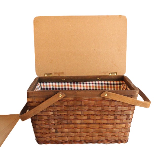 American Folk Art Picnic Basket For Sale - Image 4 of 6