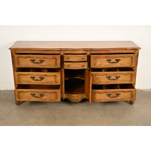 1960s French Provincial Louis XV Carved Fruitwood Triple Dresser by Fancher Furniture, Circa 1960s For Sale - Image 5 of 16