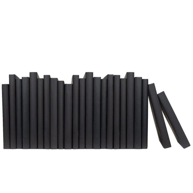 Take your design to a new level with the Onyx Paper Wrapped Over Sized Color By The Foot from Booth & Williams. Authentic...