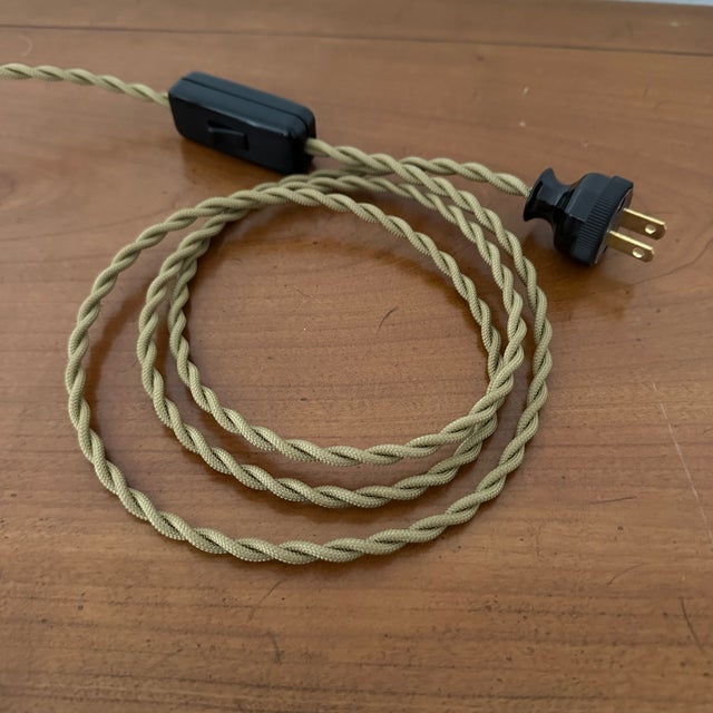 Vintage Small Brass Swirl Countertop Accent Lamp For Sale In Milwaukee - Image 6 of 7