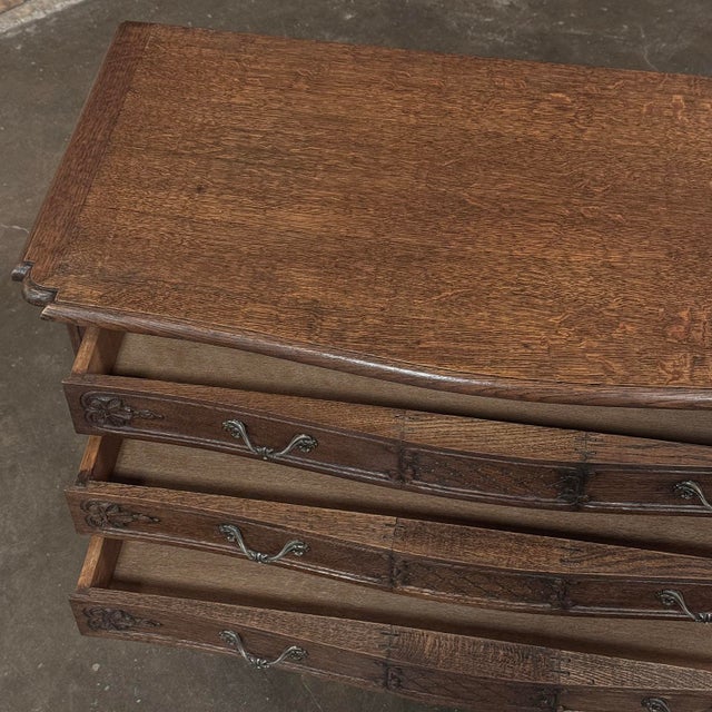 Country French Régence Style Chest of Drawers ~ Commode With Cabriole Legs For Sale - Image 13 of 18