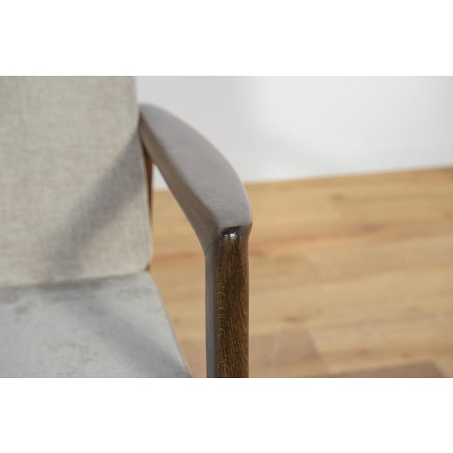 Model 300-139 Chair from Swarzędz Factory, 1960s For Sale - Image 11 of 16