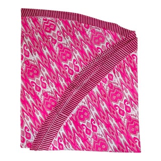 Furbish Poppy Round Tablecloth, 86" For Sale