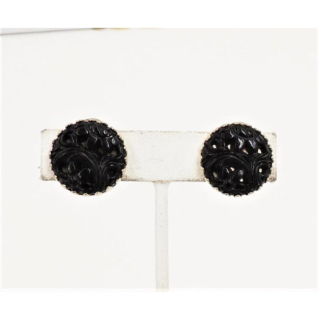 Vintage 1960s Napier Round Faux-Carved Onyx Clip Earrings - 2 Pieces For Sale - Image 9 of 9