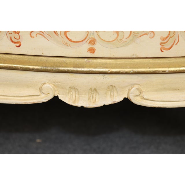 Wood Vintage Italian Venetian Style Creme Painted Decorated and Gilt Commode C. 1950s For Sale - Image 7 of 14