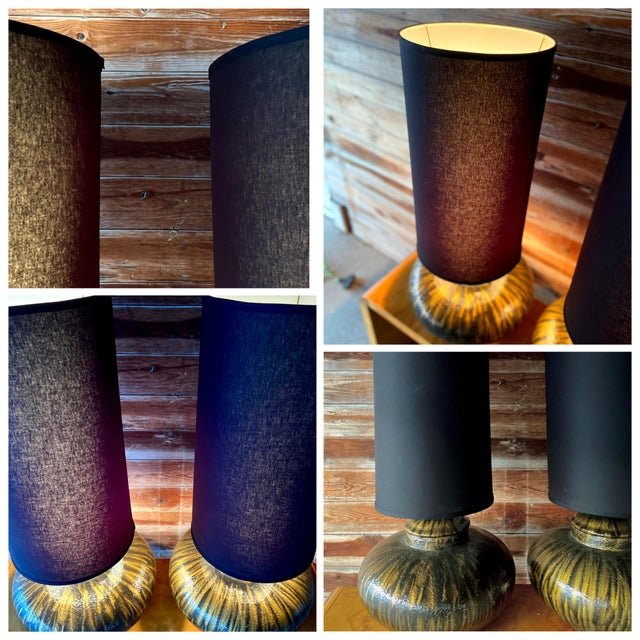 Pair of Vintage Modern Monumental Table Lamps in Black + Gold Ceramic | Late 20th Century For Sale - Image 11 of 12