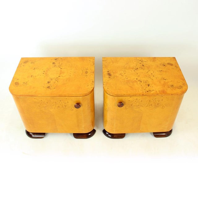 Art Deco Bedside Tables in Root Veneer, Former Czechoslovakia, 1940s, Set of 2 For Sale - Image 4 of 17