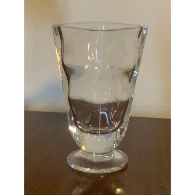 Mid-Century Modern Mid-Century Modern Etched Marlin Crystal Vase With Provenance For Sale - Image 3 of 7