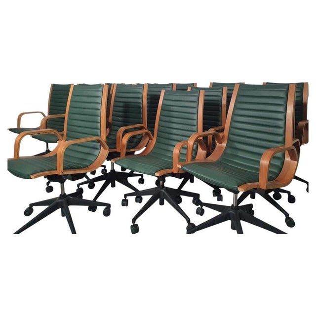Contemporary Ingmar Swivel Chair in Green Leather by Nein Kämper For Sale - Image 3 of 6
