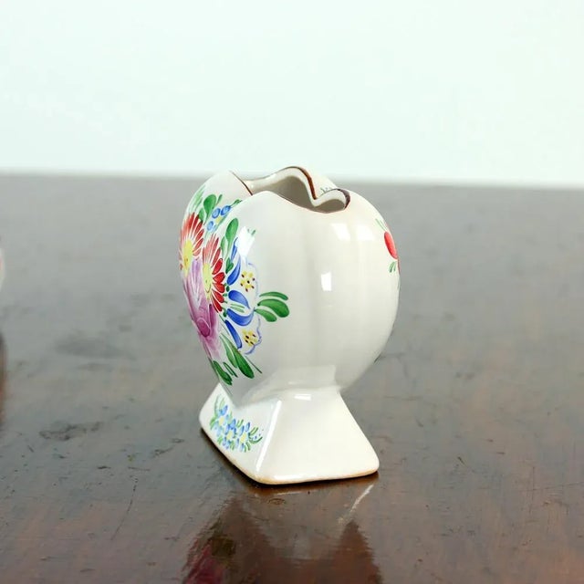 Beautiful set of vintage bowl and a vase in a traditional fold design. Produced in czechoslovakia in 1974 by chodovia...